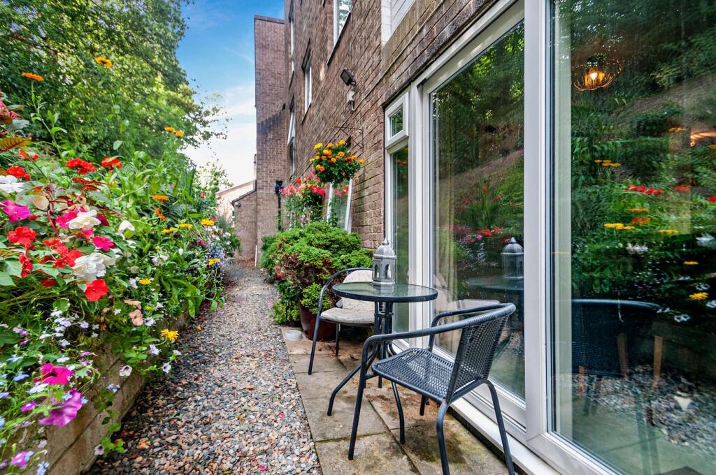 Additional image 20 of Frizley Gardens, Bradford, BD9