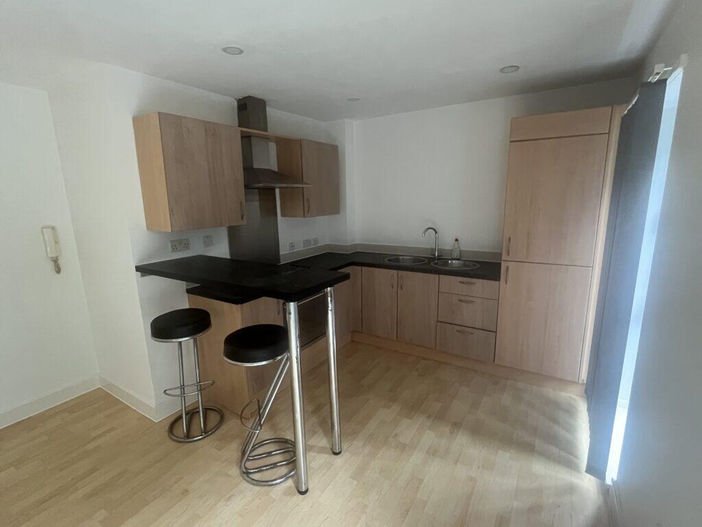 Additional image 5 of Flat 1, Lister Court,Bradford,BD8 7DN