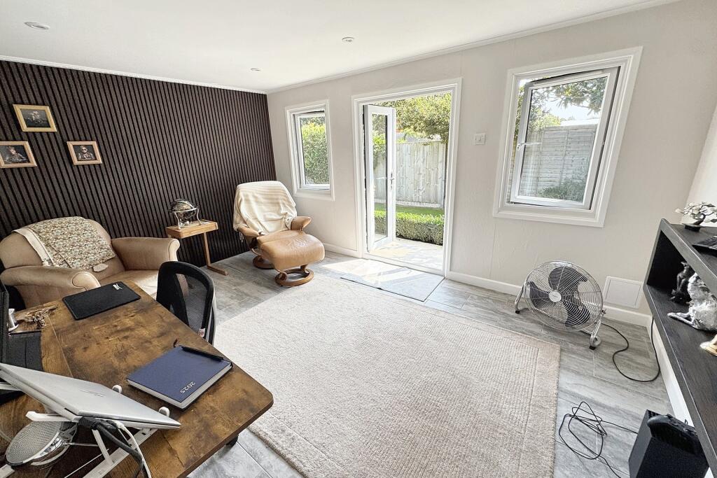 Additional image 16 of Bearwood