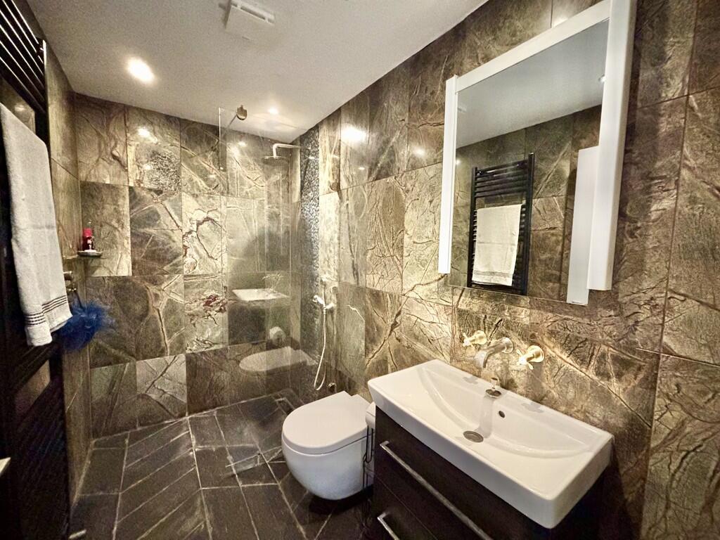 Additional image 16 of Cheam Road, Broadstone