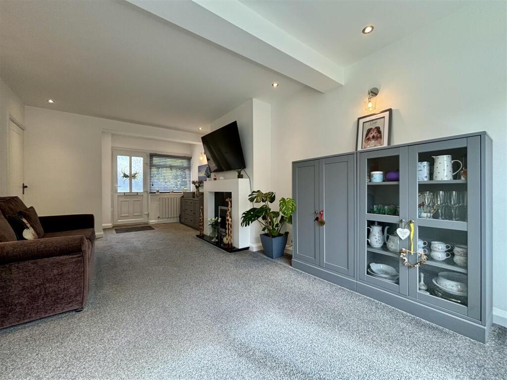 Additional image 5 of Raeburn Drive, Bradford 6