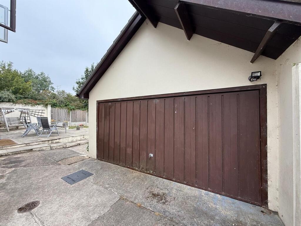 Additional image 23 of Dolmans Hill, Lytchett Matravers, Poole