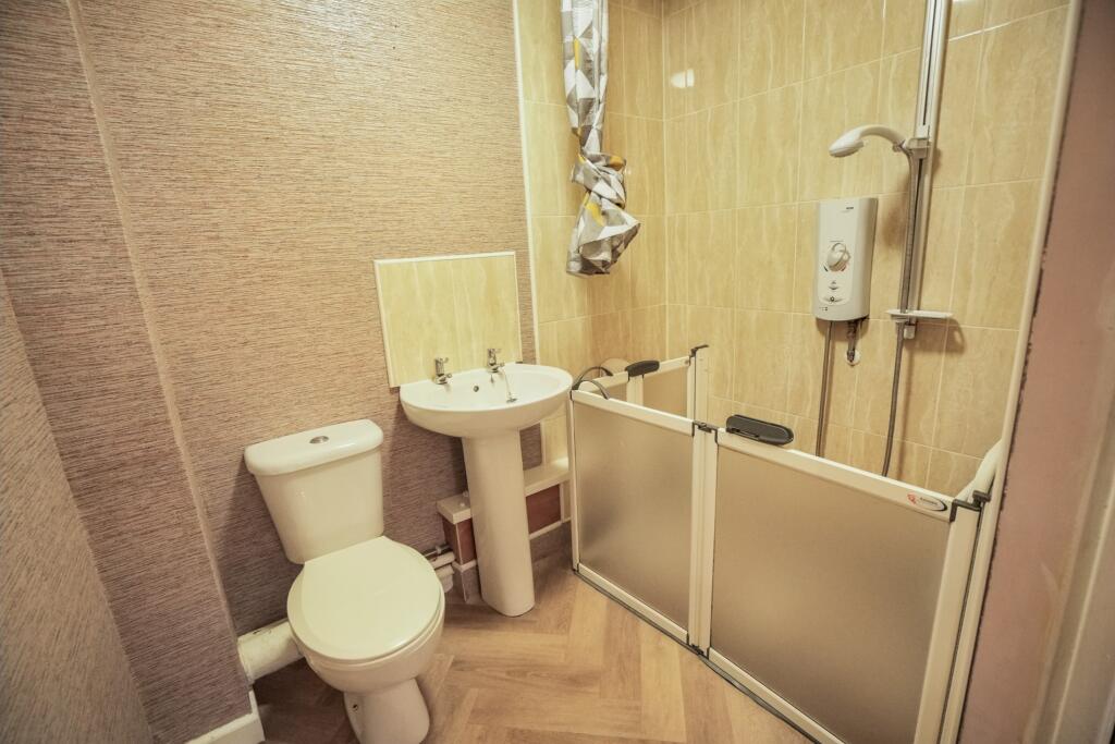 Additional image 4 of 41 Glenroyd Avenue, Odsal, Bradford, West Yorkshire, BD6 1EX