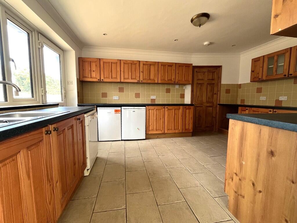 Additional image 8 of Newfoundland Close, BH19