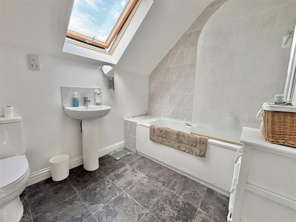 Additional image 11 of Hannams Close, Lytchett Matravers