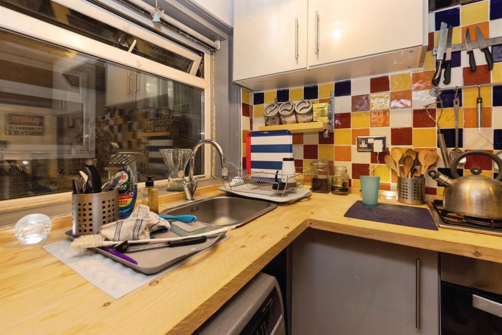 Additional image 7 of Westcroft Road, Bradford