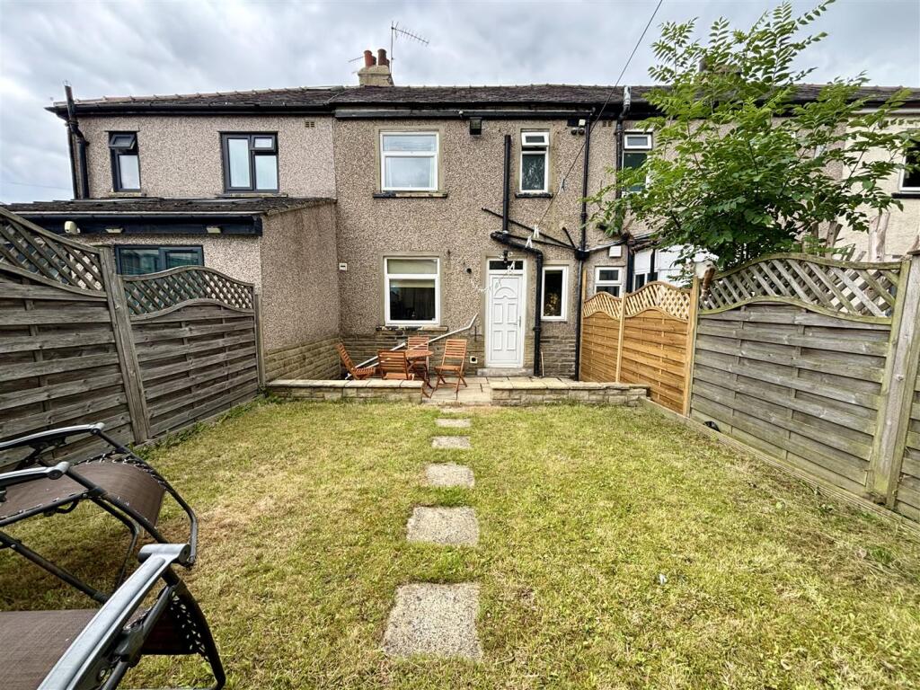 Additional image 16 of Leaventhorpe Lane, Bradford 8