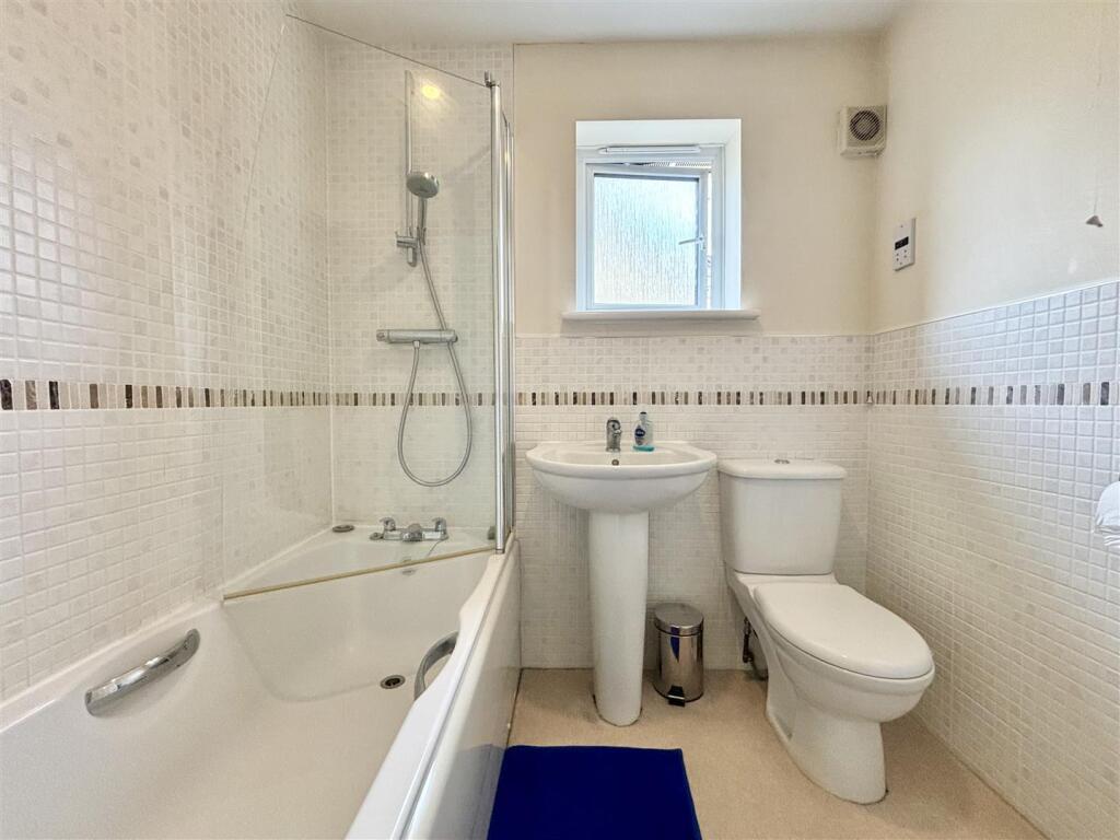 Additional image 17 of Siskin Drive, Westwood Park, Bradford