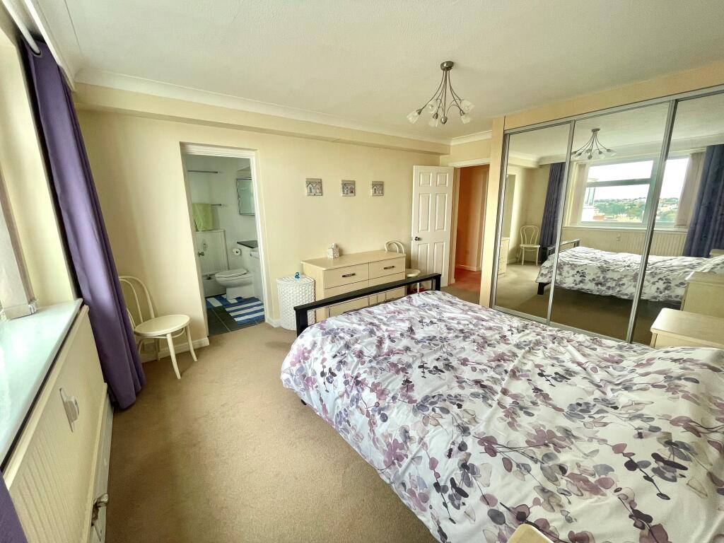 Additional image 5 of Hinton Wood - 6 month tenancy