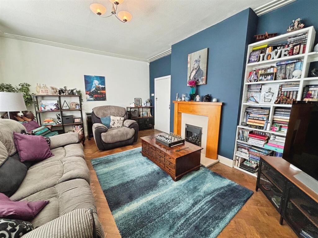 Additional image 6 of Southmere Oval, Bradford, BD7 4HS