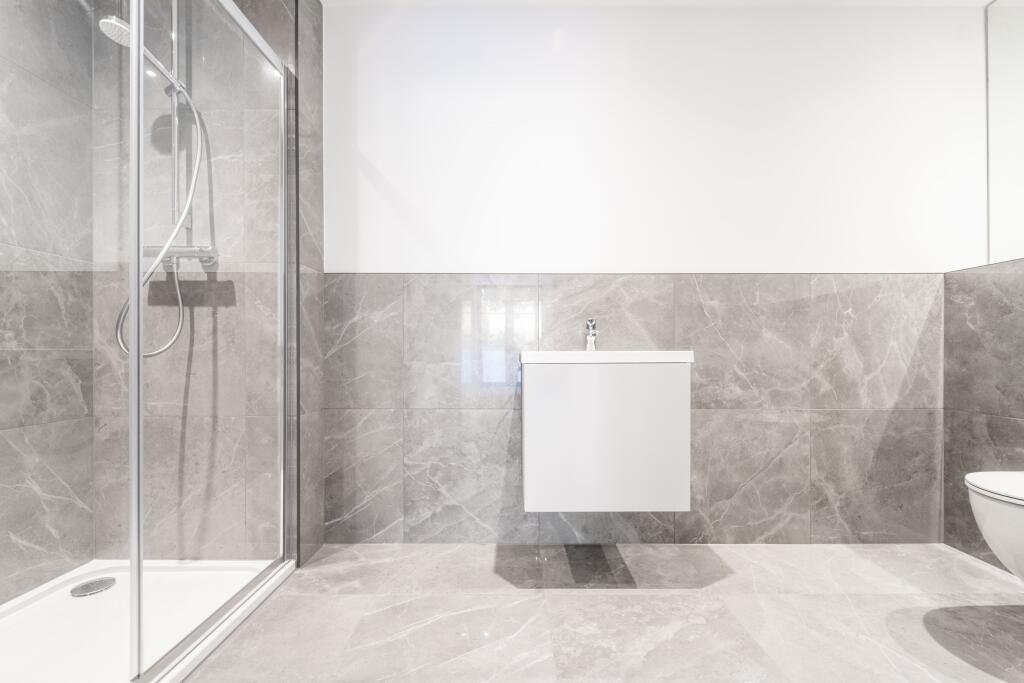 Additional image 16 of East Overcliff  Drive , Bournemouth, Dorset