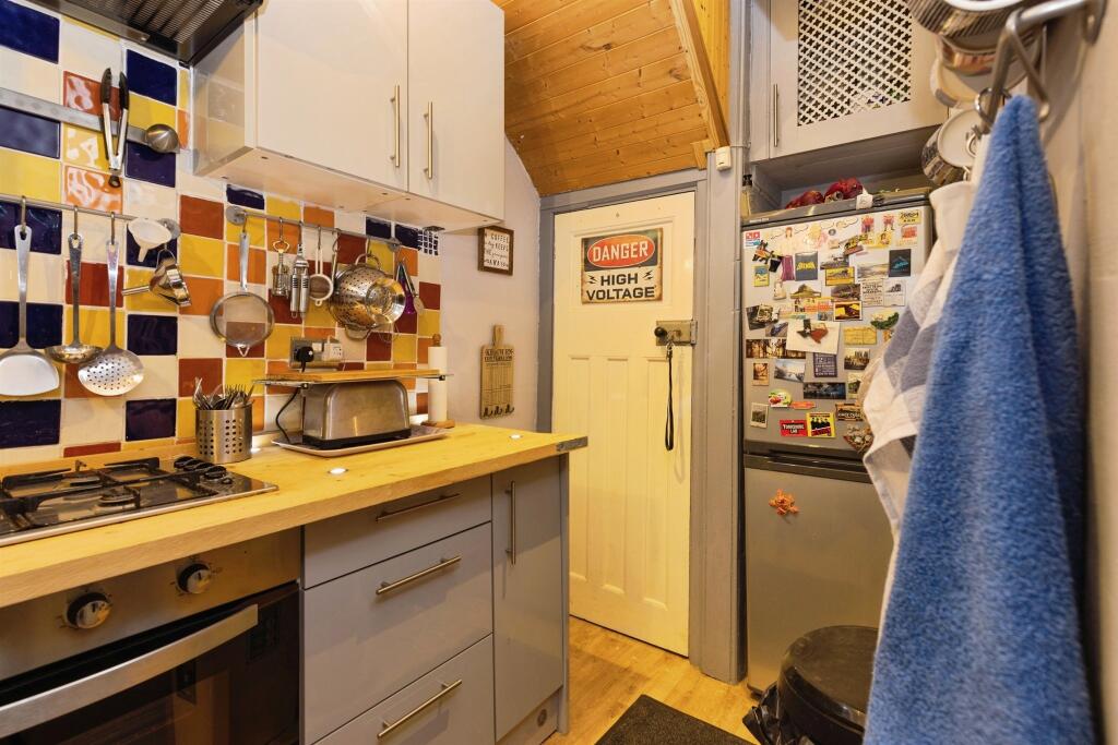 Additional image 5 of Westcroft Road, Bradford