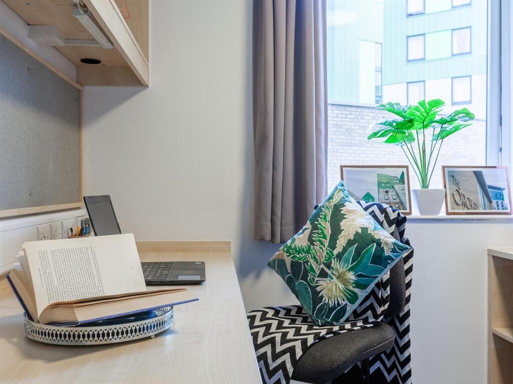 Additional image 22 of Bradford |student | September | BD7