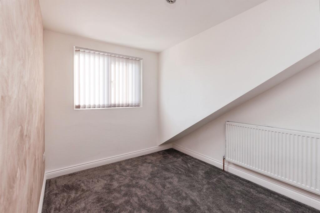 Additional image 10 of Smiddles Lane, Bradford