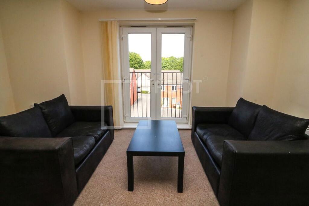 Additional image 8 of Langsett Court, Heaton,  BD9