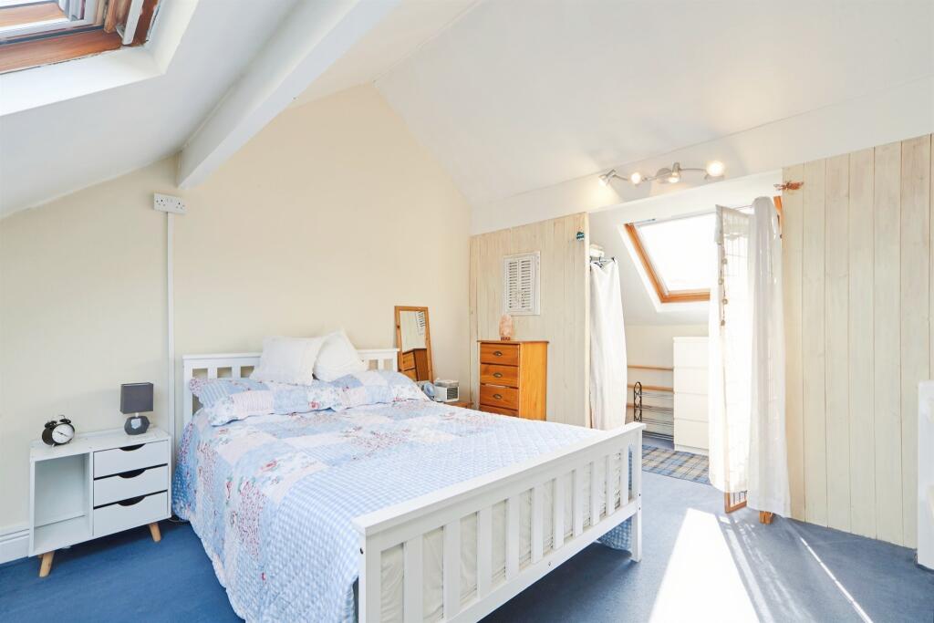 Additional image 12 of Highfield Road, Frizinghall, Bradford