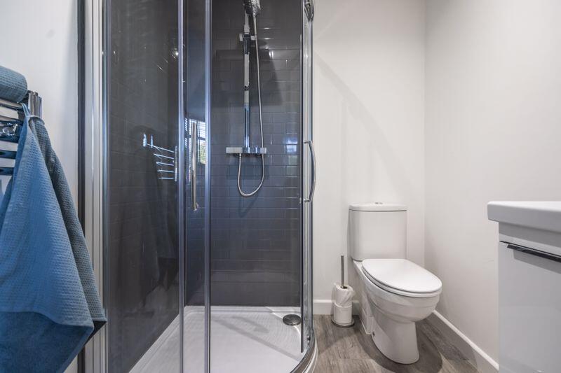 Additional image 9 of Beautiful Large Double Ensuite Room In Branksome - 141 Alder Road, Poole