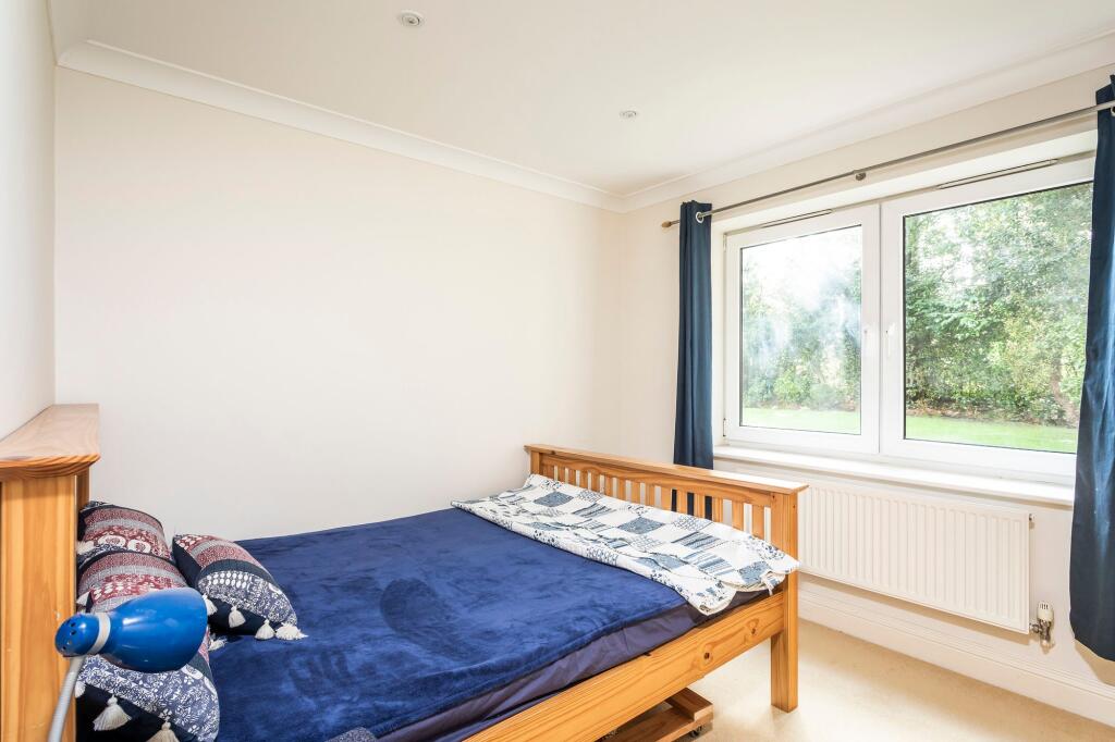 Additional image 8 of Flat 11, Branksome Gate, 52 Western Road, Westbourne - BH13 6EX