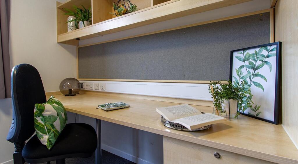 Additional image 7 of Bradford |student | September | BD7