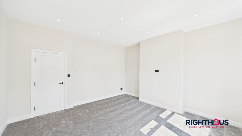 Additional image 9 of Halifax Road, Bradford, BD6