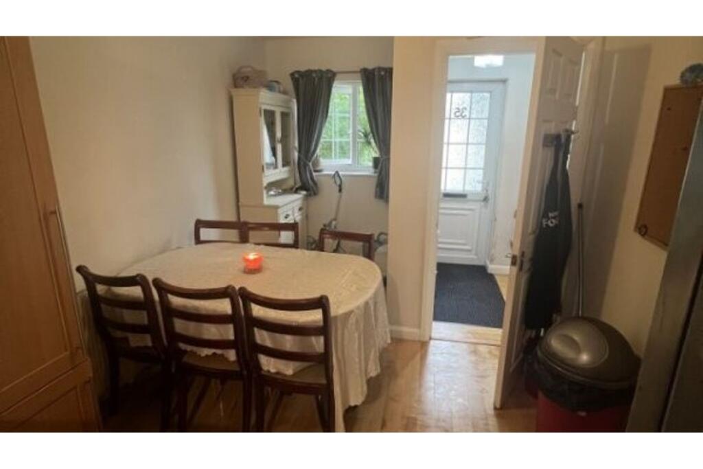 Additional image 6 of Aireville Crescent, Bradford, BD9