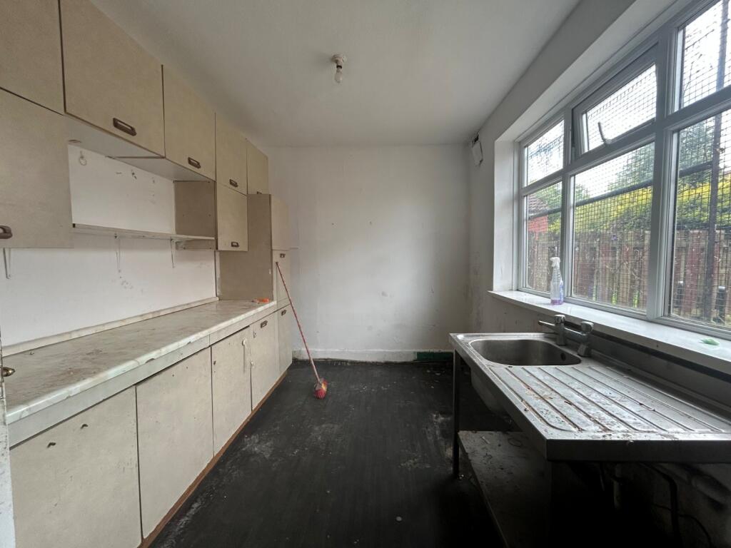 Additional image 4 of Canterbury Avenue, Little Horton, Bradford, BD5