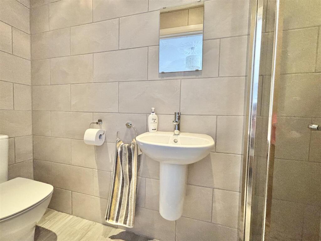 Additional image 11 of Beacon Park Road, Upton, Poole