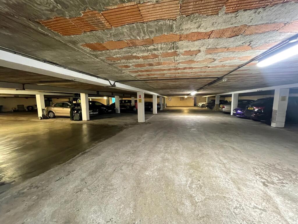 Additional image 12 of Hinton Wood - 6 month tenancy