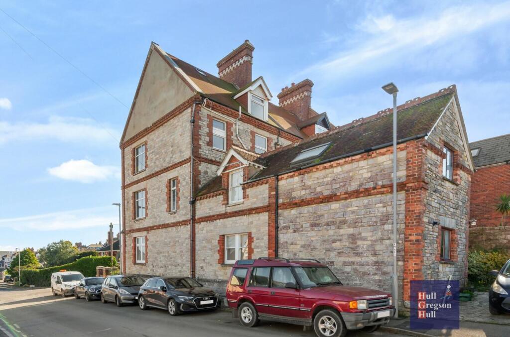 Additional image 9 of Flat 2, 2 Cluny Crescent, Swanage