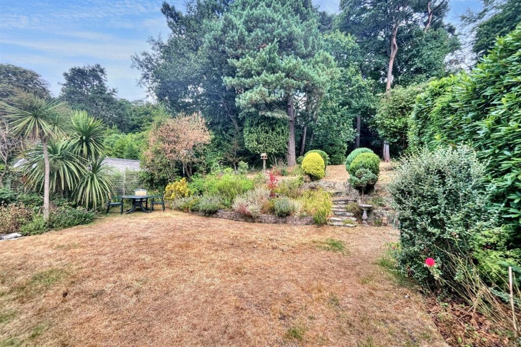 Additional image 18 of Broadstone