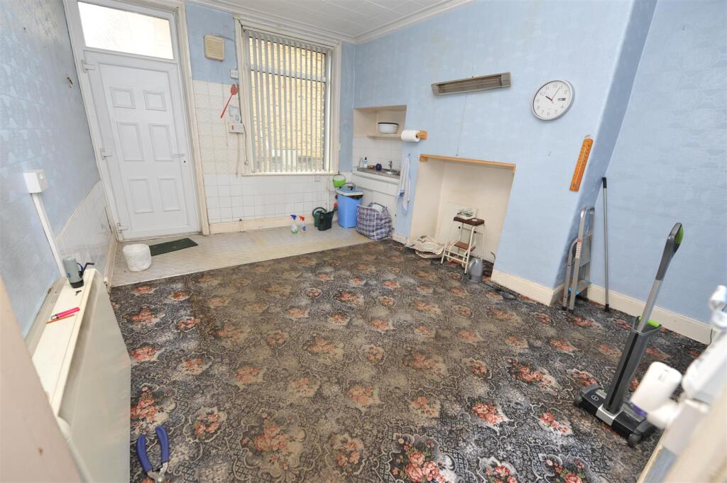 Additional image 10 of Park View Road, Heaton, Bradford