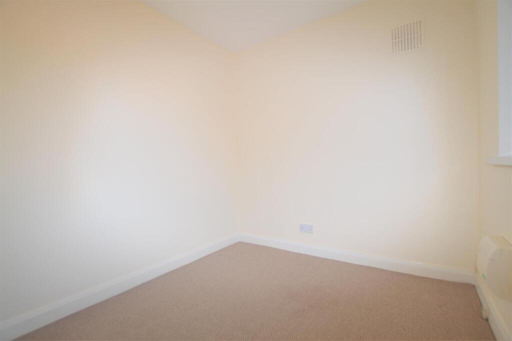 Additional image 4 of Duchywood, Heaton, Bradford