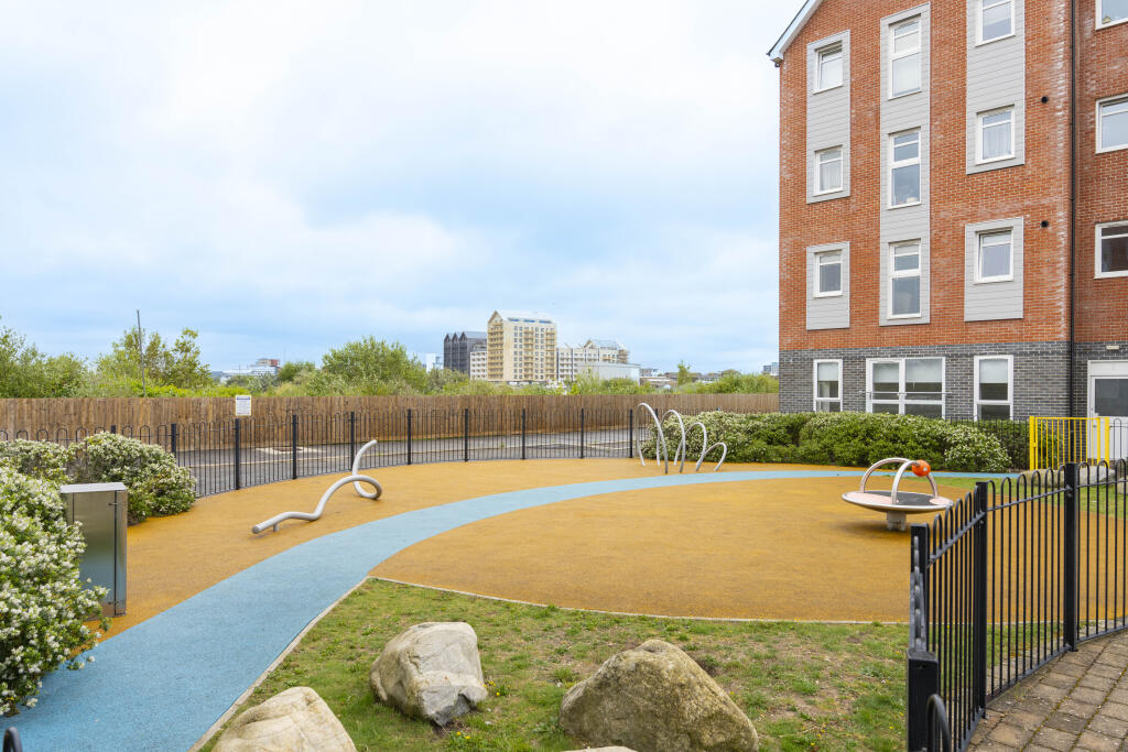 Additional image 12 of Ref: GF - Adams Close, Poole, BH15 4FF