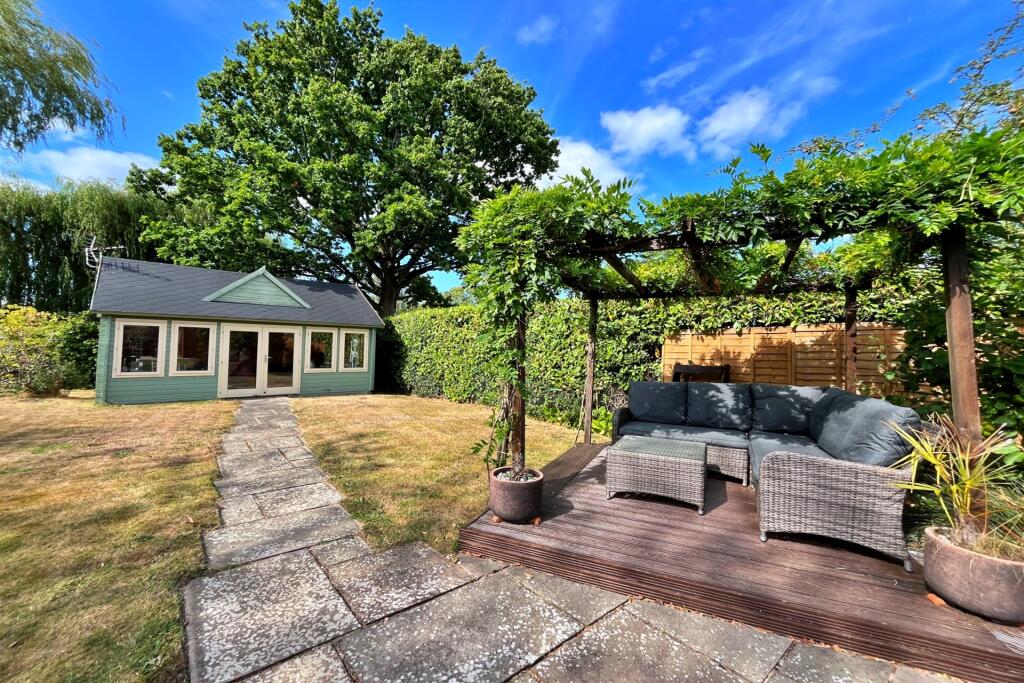 Additional image 20 of Broadstone