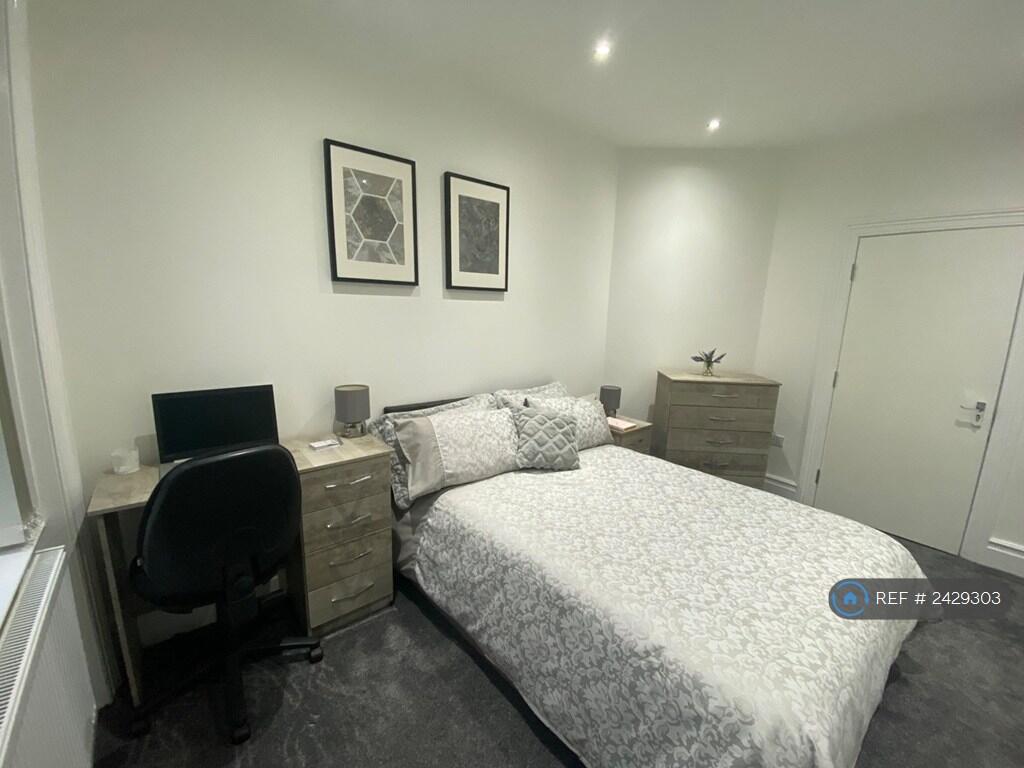 Additional image 5 of Park Drive, Bradford, BD9