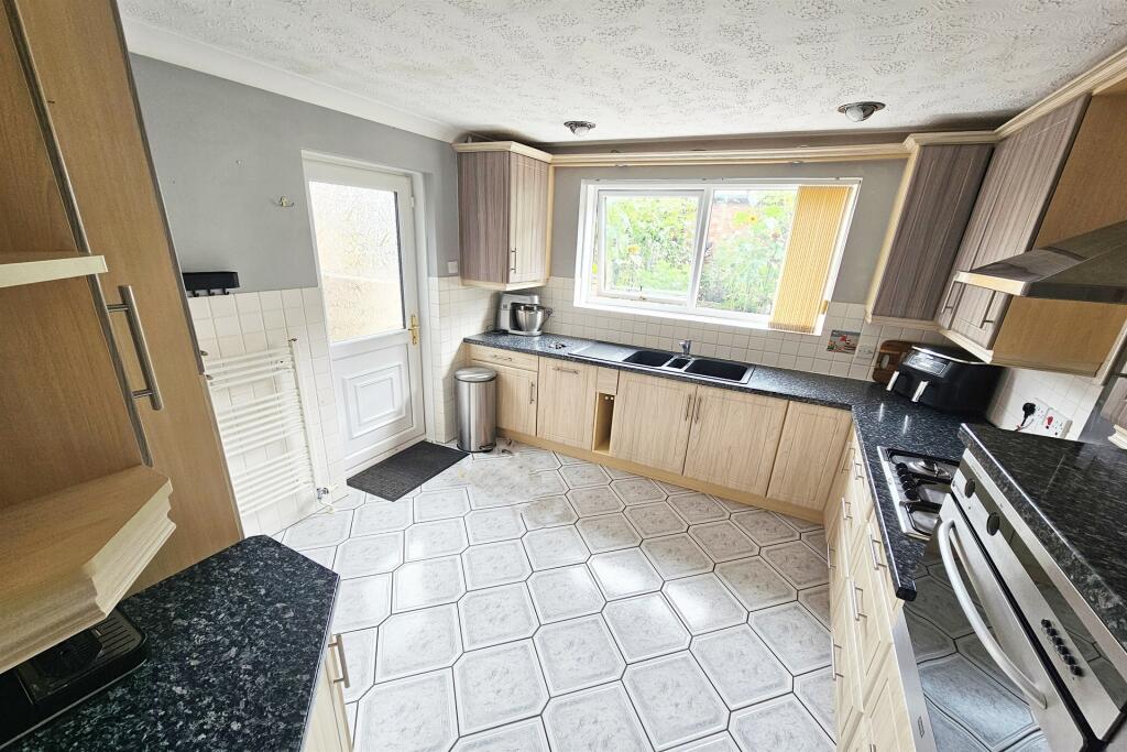 Additional image 9 of Broadstone