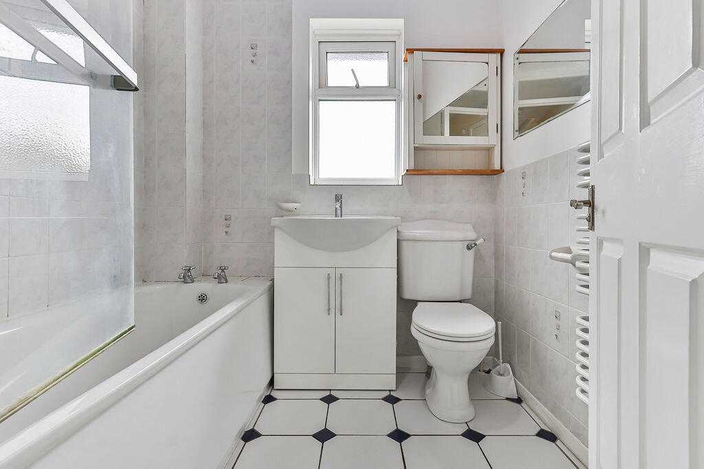 Additional image 11 of Labrador Drive, Poole