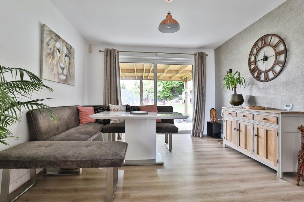 Additional image 13 of Hull Crescent, BEARWOOD, Bournemouth, Dorset, BH11