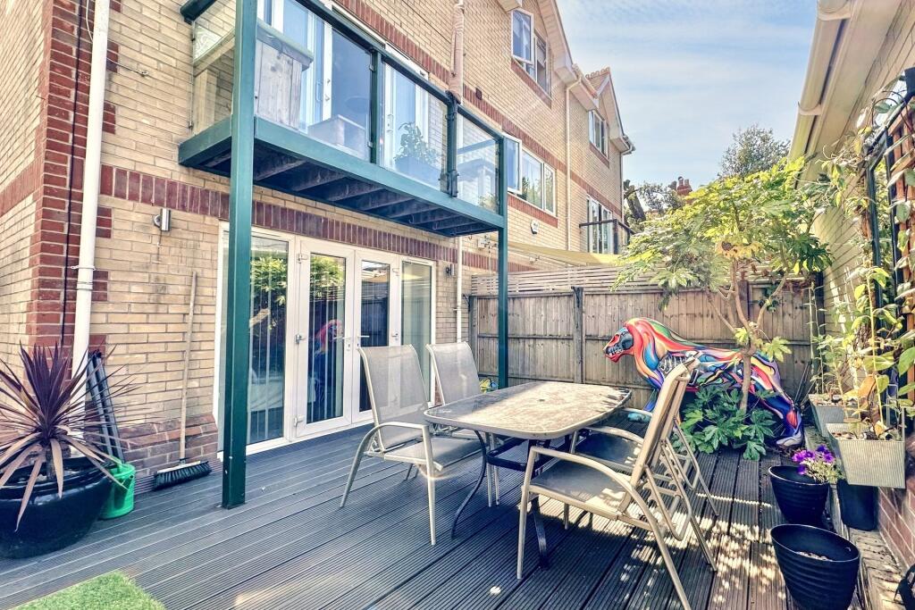 Additional image 11 of Ashley Cross