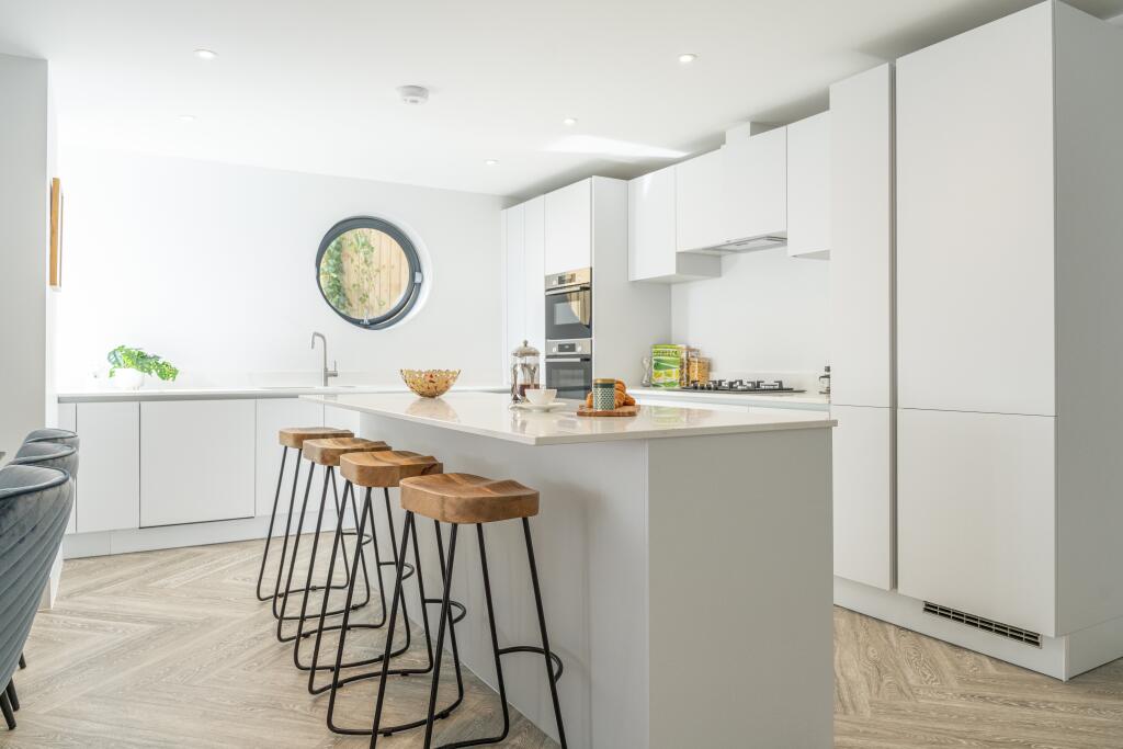 Additional image 8 of East Overcliff  Drive , Bournemouth, Dorset