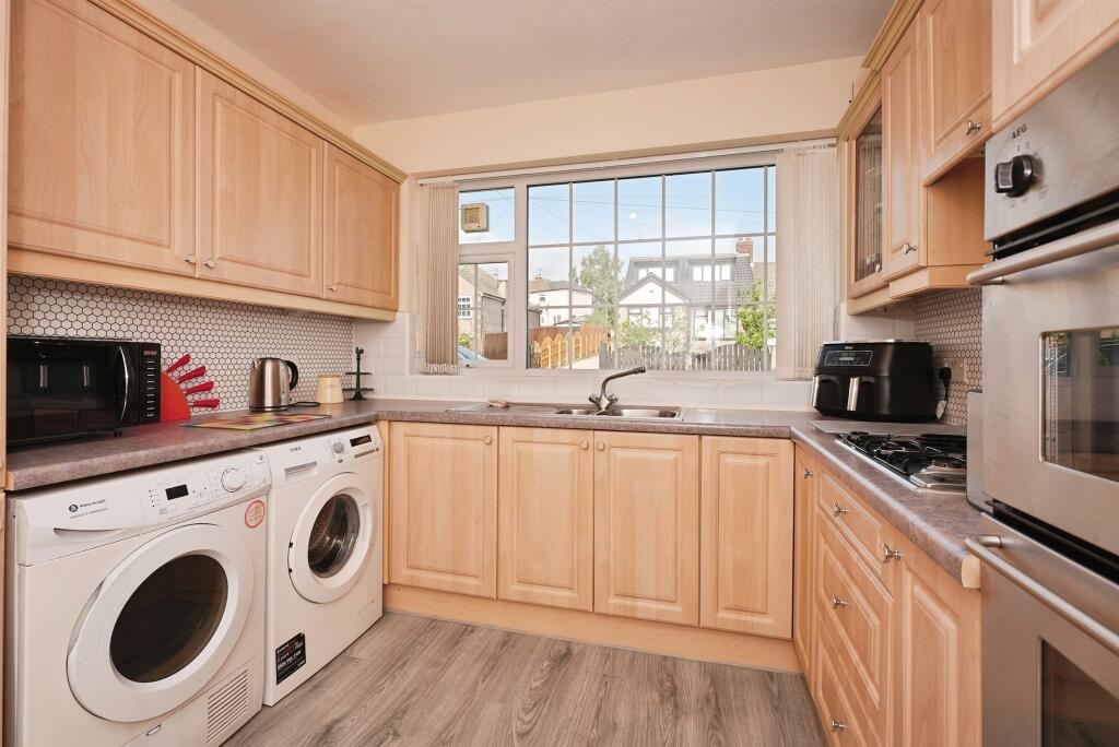 Additional image 4 of Fairway, Bradford