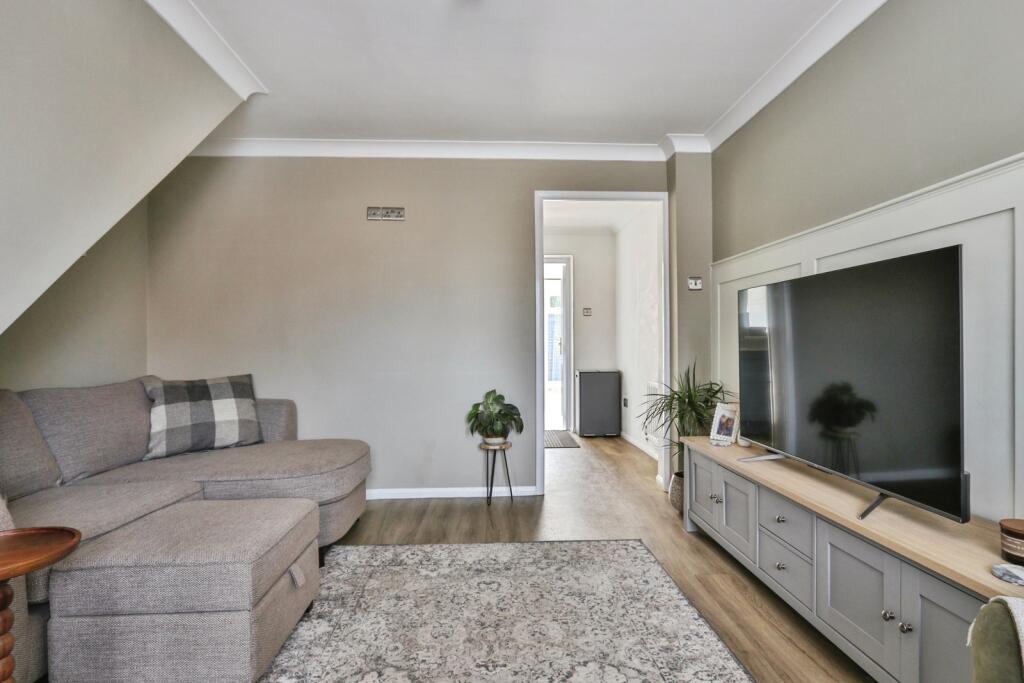 Additional image 17 of Stockbridge Close, Canford Heath, Poole, Dorset, BH17