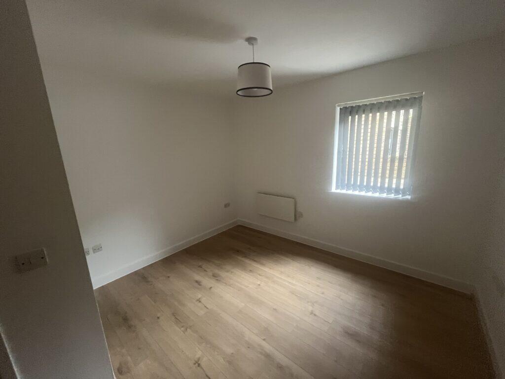 Additional image 11 of Flat 1, Lister Court,Bradford,BD8 7DN