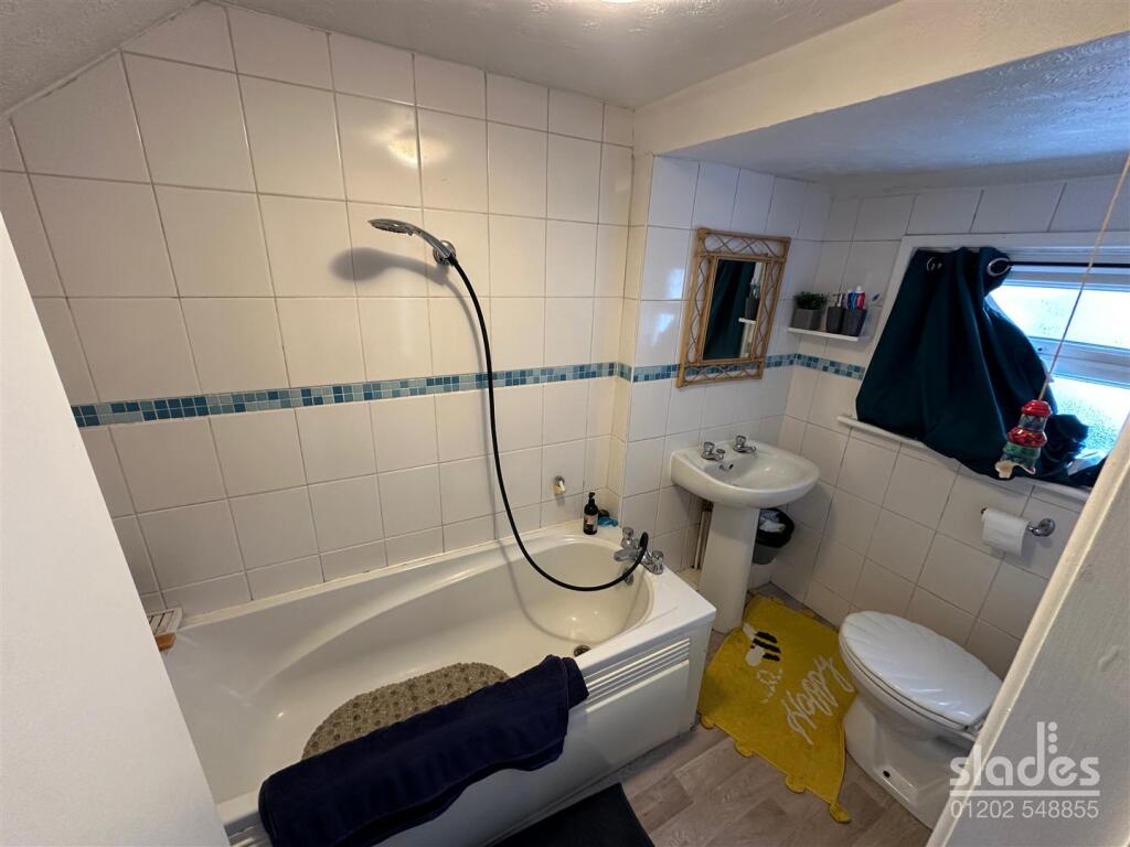 Additional image 11 of York Towers, 5 Pine Tree Glen, Westbourne