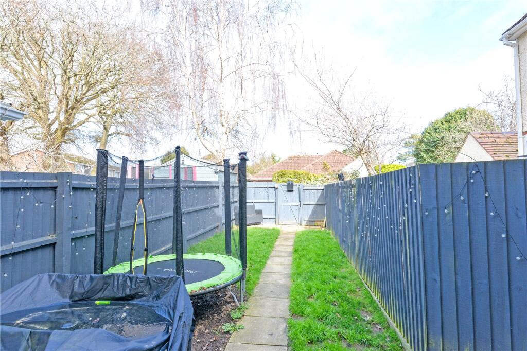 Additional image 13 of Mount Avenue, New Milton, Hampshire, BH25