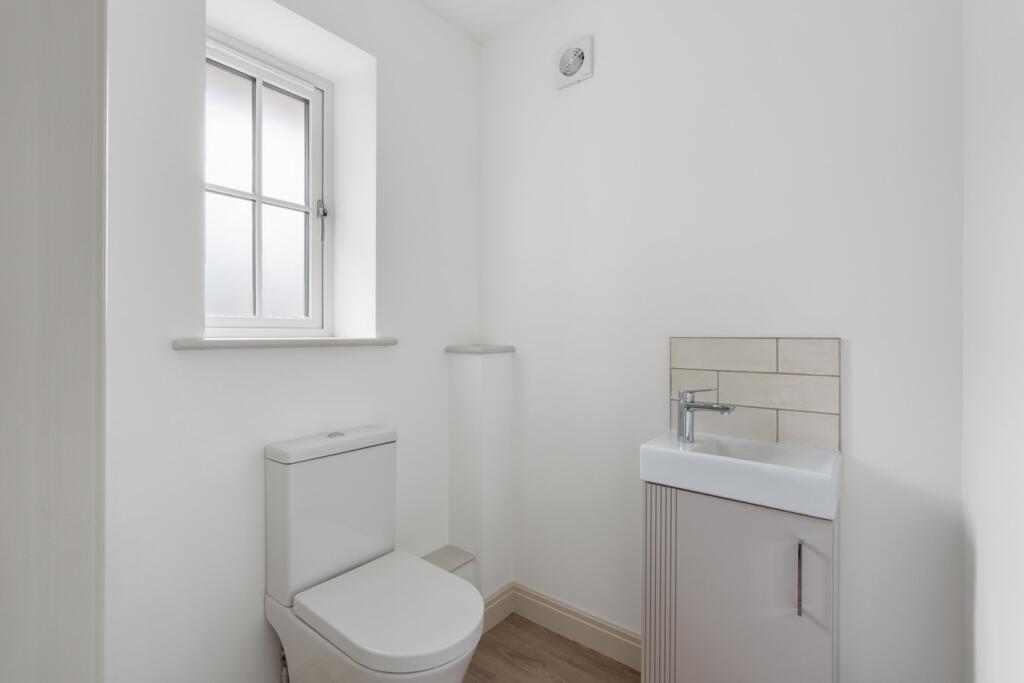 Additional image 7 of Christchurch Road, Ringwood, BH24