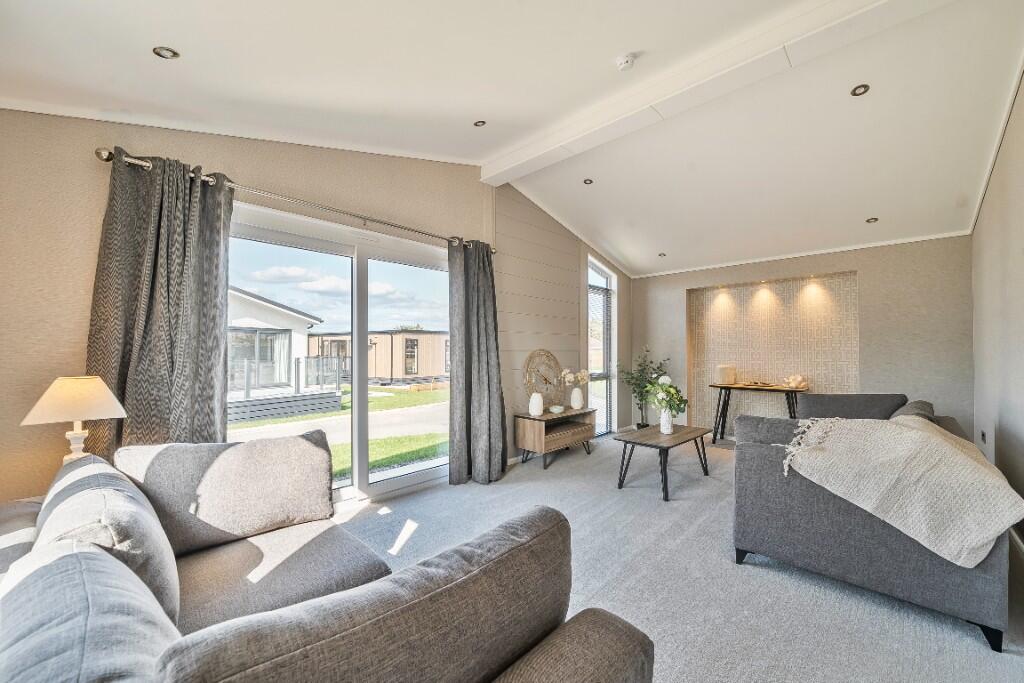 Additional image 7 of Wick Lane,
Christchurch,
Dorset,
BH6 4LE