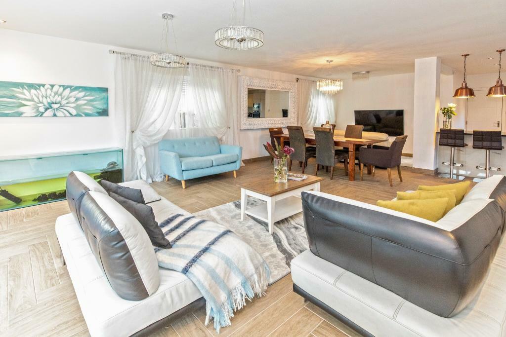 Additional image 5 of **5 Bed High End House in Queens Park**