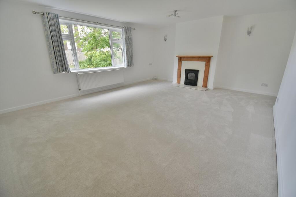 Additional image 10 of Robins Wood Drive, Ferndown, BH22