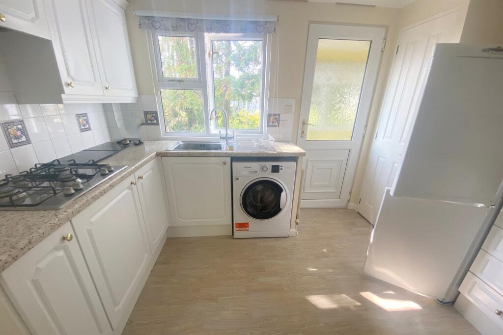 Additional image 11 of Lone Pine Park